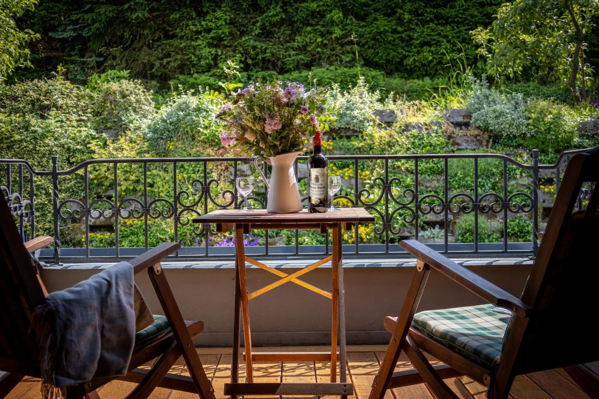 Villa Amalia, Centrum Banska Stiavnica, Parkovanie Pre 2 Auta, Velka Zahrada S Krbom, Cela Villa Amalia Pre 14 Osob Alebo Samostatne Nezavisle Prve Podlazie Villa Ama Pre 6 Osob Alebo Samostatne Nezavisle Podkrovie Villa Lia Pre 8 Osob,Pristup Cez Pi Εξωτερικό φωτογραφία