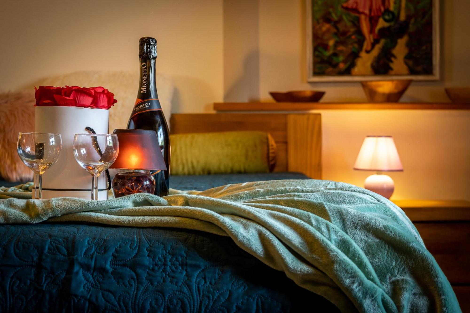 Villa Amalia, Centrum Banska Stiavnica, Parkovanie Pre 2 Auta, Velka Zahrada S Krbom, Cela Villa Amalia Pre 14 Osob Alebo Samostatne Nezavisle Prve Podlazie Villa Ama Pre 6 Osob Alebo Samostatne Nezavisle Podkrovie Villa Lia Pre 8 Osob,Pristup Cez Pi Εξωτερικό φωτογραφία